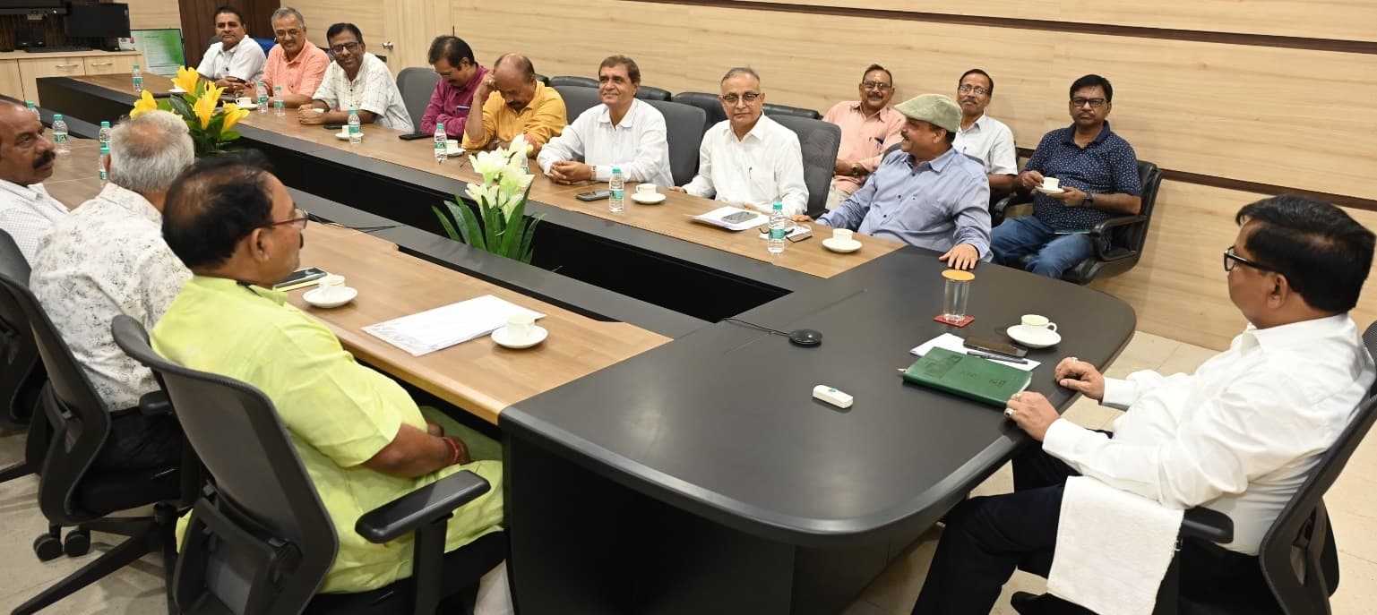 Bokaro News : पूर्व अधिकारियों की समस्याओं का हो समाधान