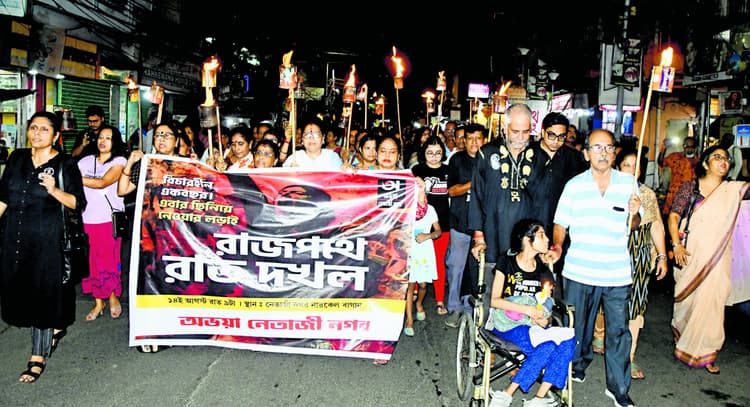 अभया मंच के आह्वान पर हुआ ''''रात दखल''''आंदोलन