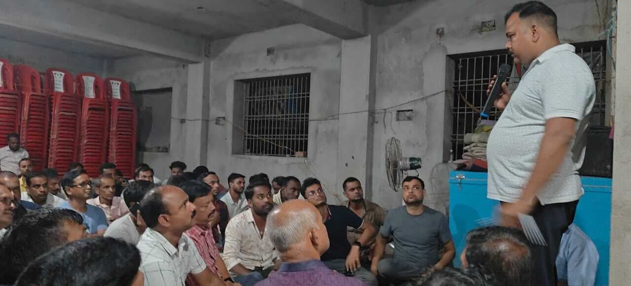 अमड़ापाड़ा में दुर्गा पूजा की तैयारियों पर की गयी चर्चा