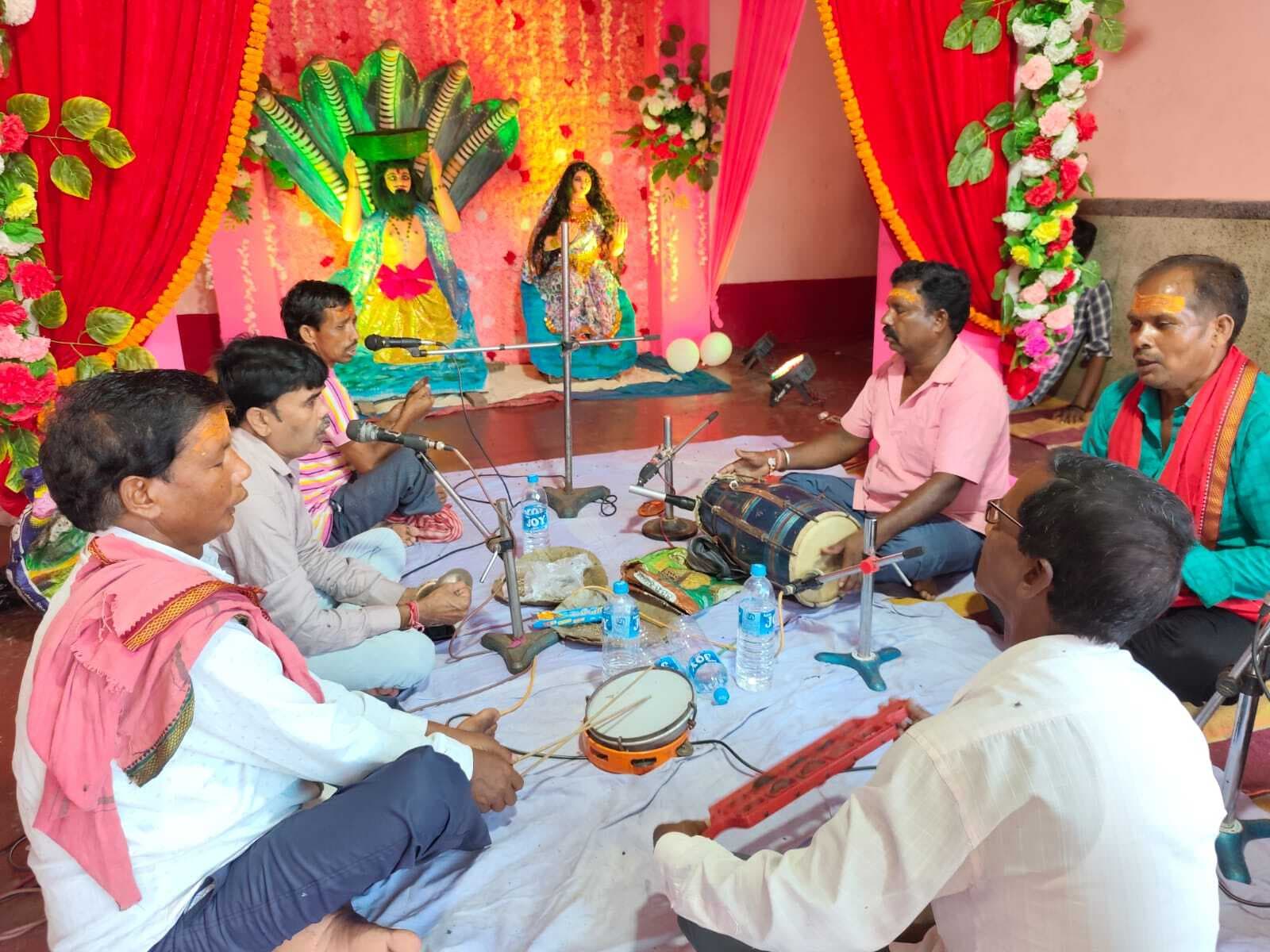 जरमुंडी ठाकुरबाड़ी में श्रीकृष्ण जन्मोत्सव पर अखंड संकीर्तन