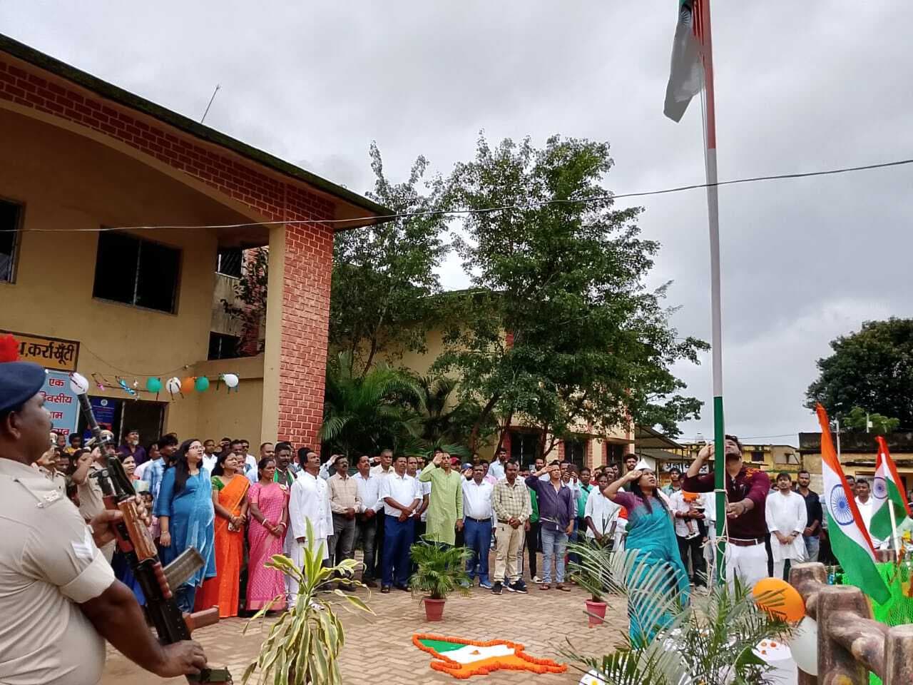 कर्रा प्रखंड में मना स्वतंत्रता दिवस