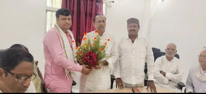 वोटर अधिकार यात्रा के संयोजक का किया स्वागत