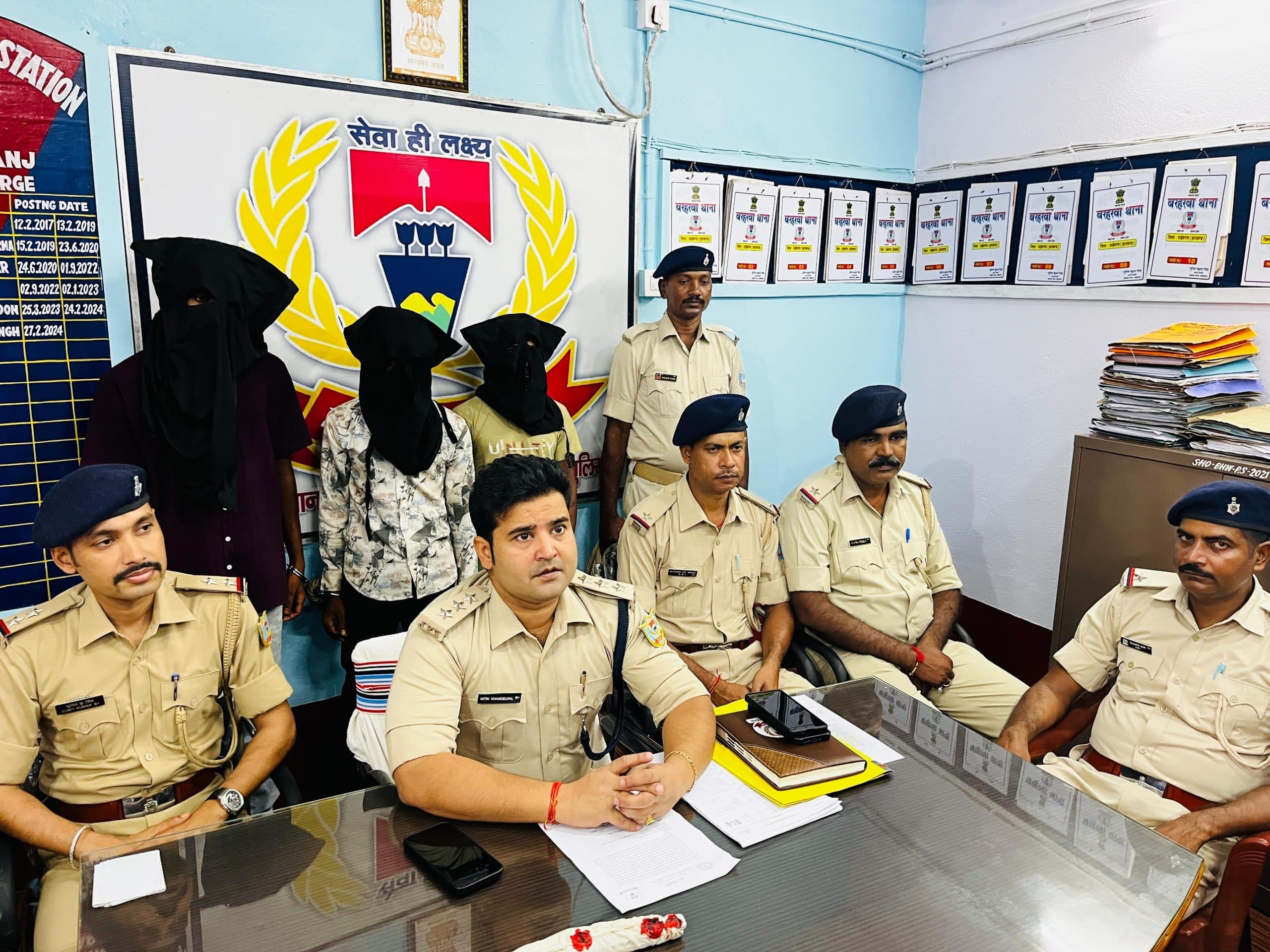 पिता की हत्या का बदला लेने में मिथुन की हुई हत्या, तीन आरोपी गिरफ्तार, पुलिस ने भेजा जेल