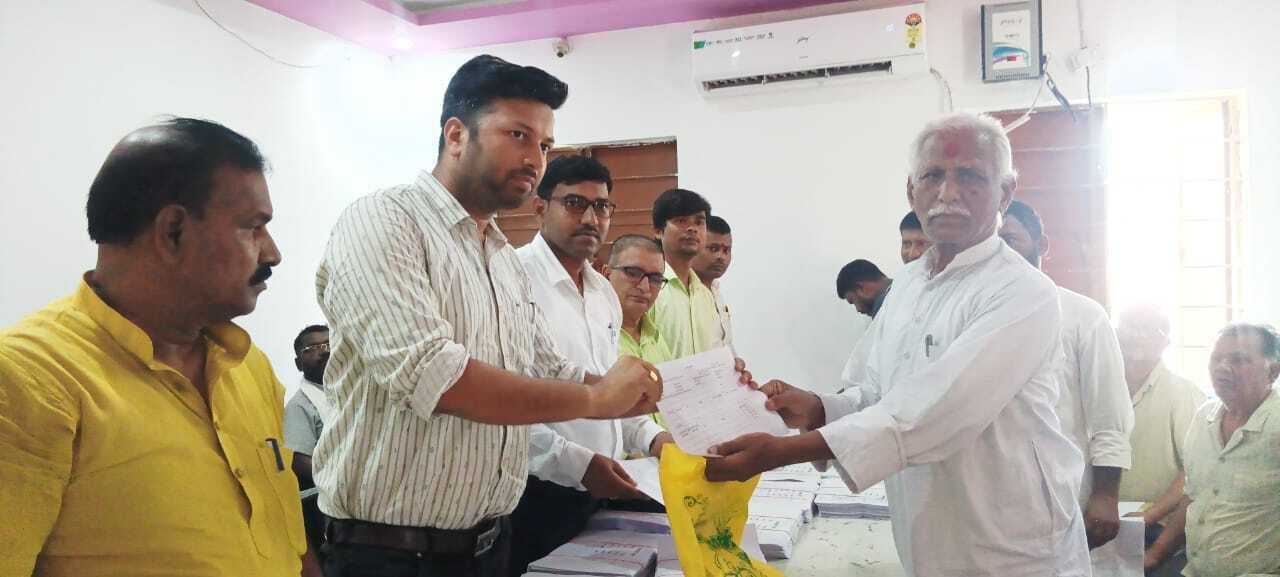 राजस्व महाअभियान का हुआ शुभारंभ, रैयतों को मिले जमाबंदी प्रपत्र