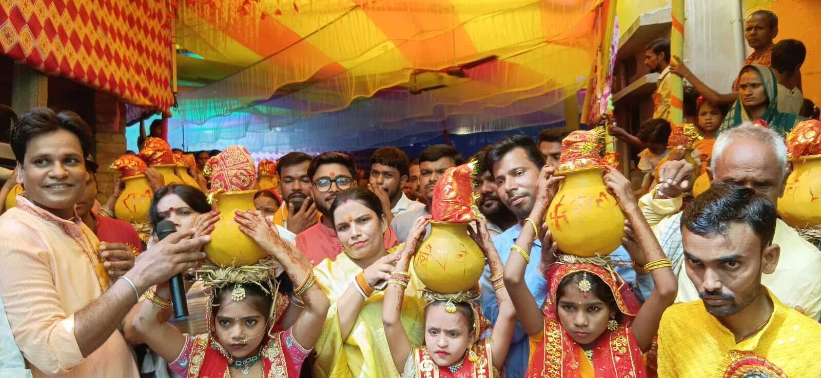 कृष्ण जन्माष्टमी के अवसर पर निकाली गयी कलश यात्रा