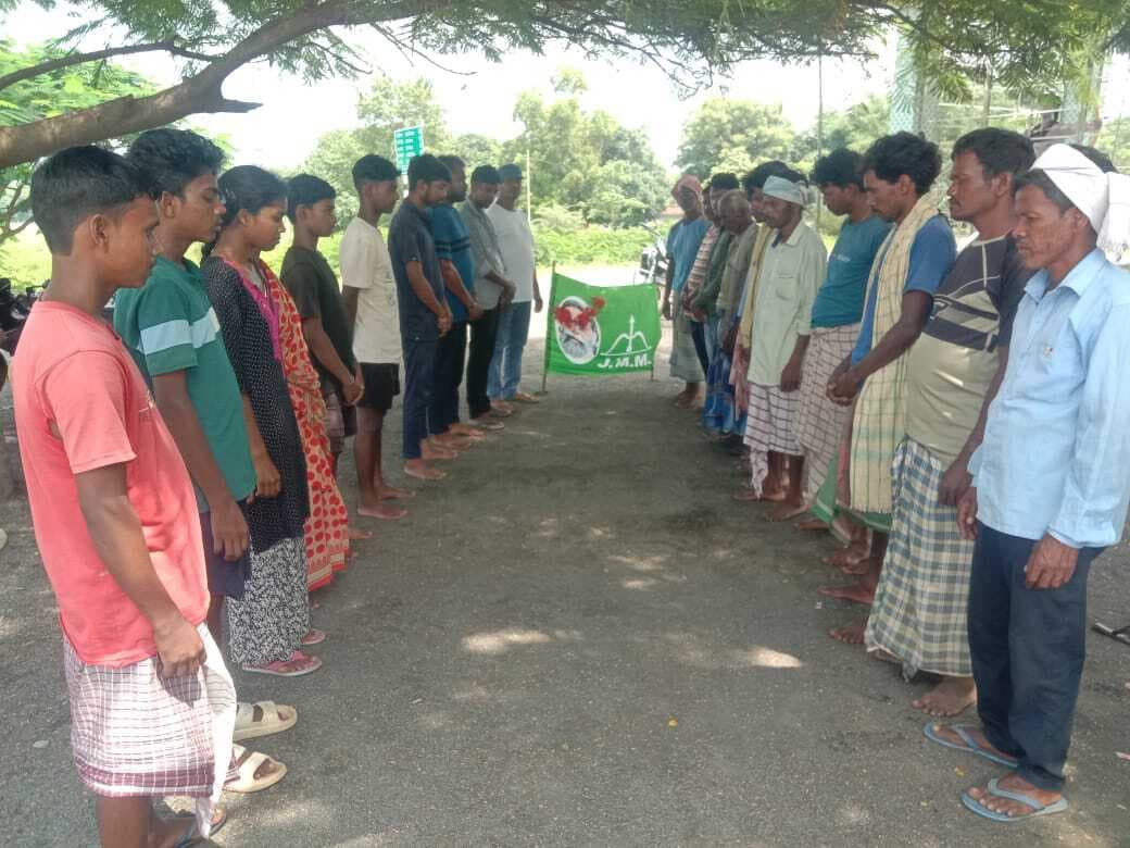मारगोमुंडा में शिबू सोरेन को दी गयी श्रद्धांजलि