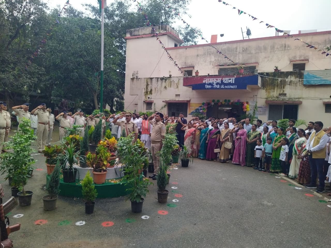 नामकुम प्रखंड में शान से लहराया तिरंगा