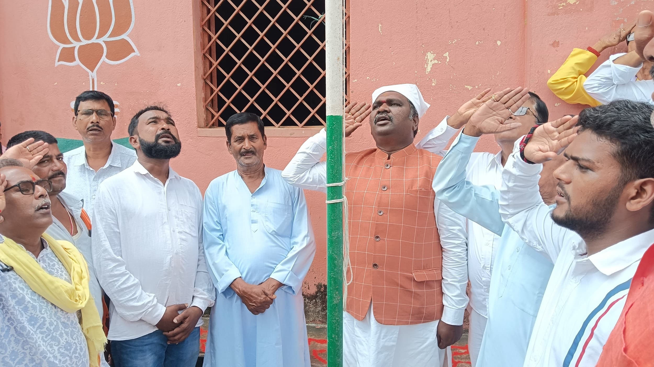 Bokaro News : चंदनकियारी में हर्षोल्लास के साथ मनाया गया स्वतंत्रता दिवस