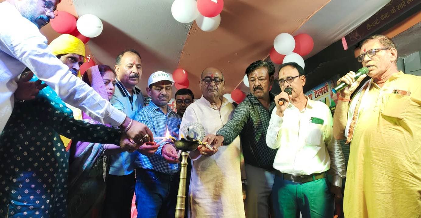 स्कूली बच्चों ने दी शानदार प्रस्तुति