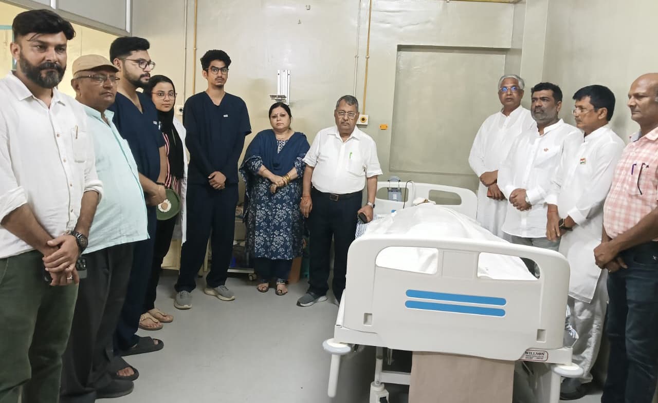 दो दिनों के अंदर दो नेत्रदान, आई बैंक जरूरी : डॉ एके गुप्ता