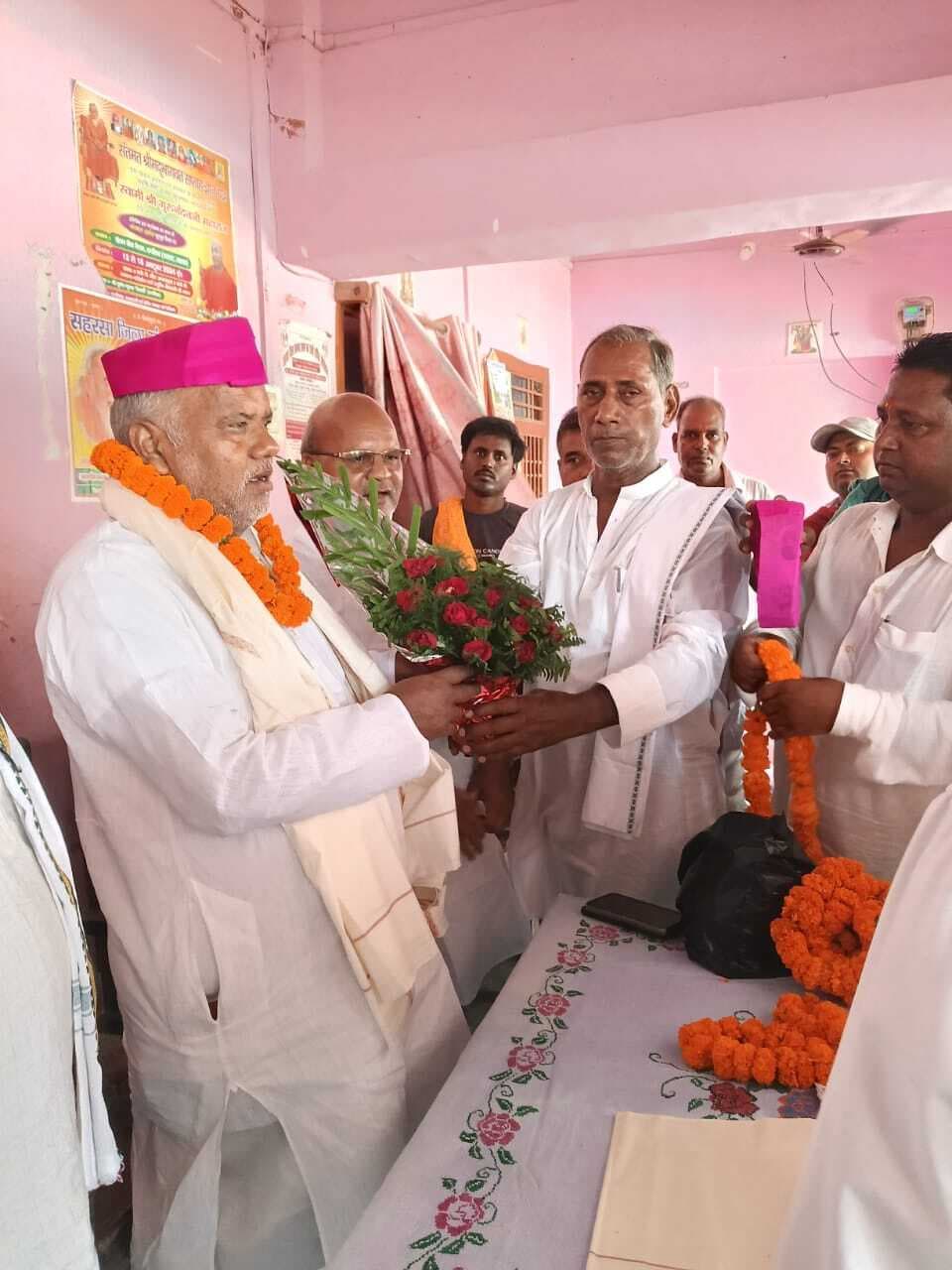 हमारी सरकार किसी के साथ भेदभाव नहीं करती है : मंत्री