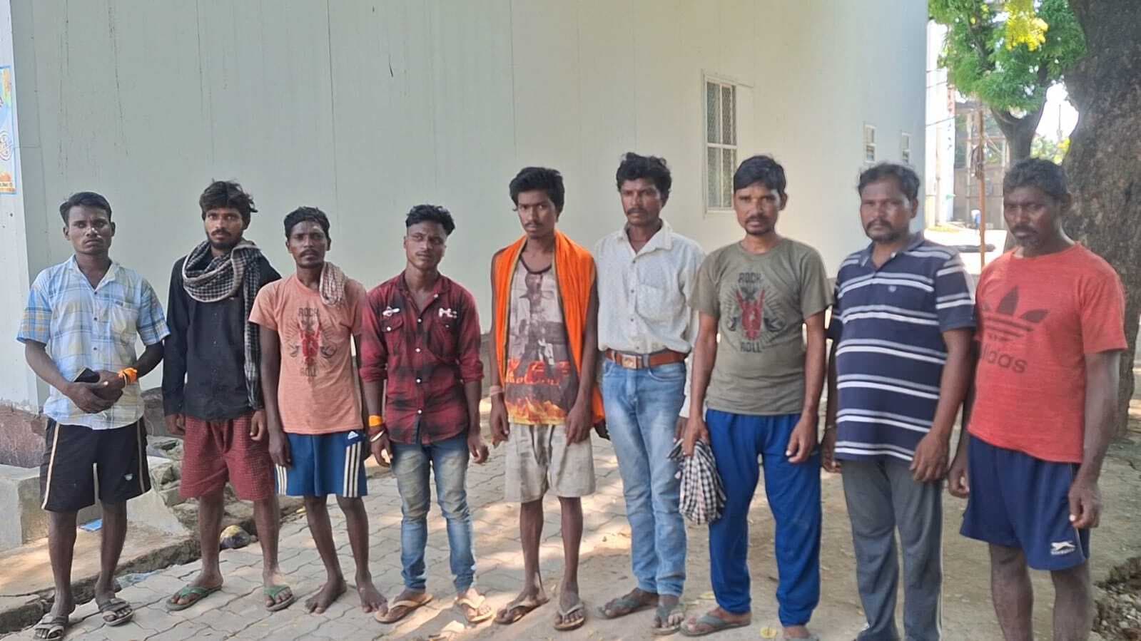 प्रोग्राम देखने जा रहे बाइक सवार युवक की मौत, दो दोस्त जख्मी