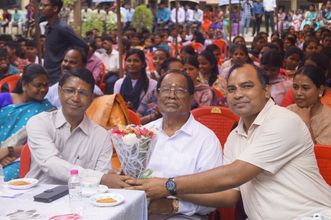 बिशप जोसेफ मिंज के योगदान को भुलाया नहीं जा सकता : फादर बागे