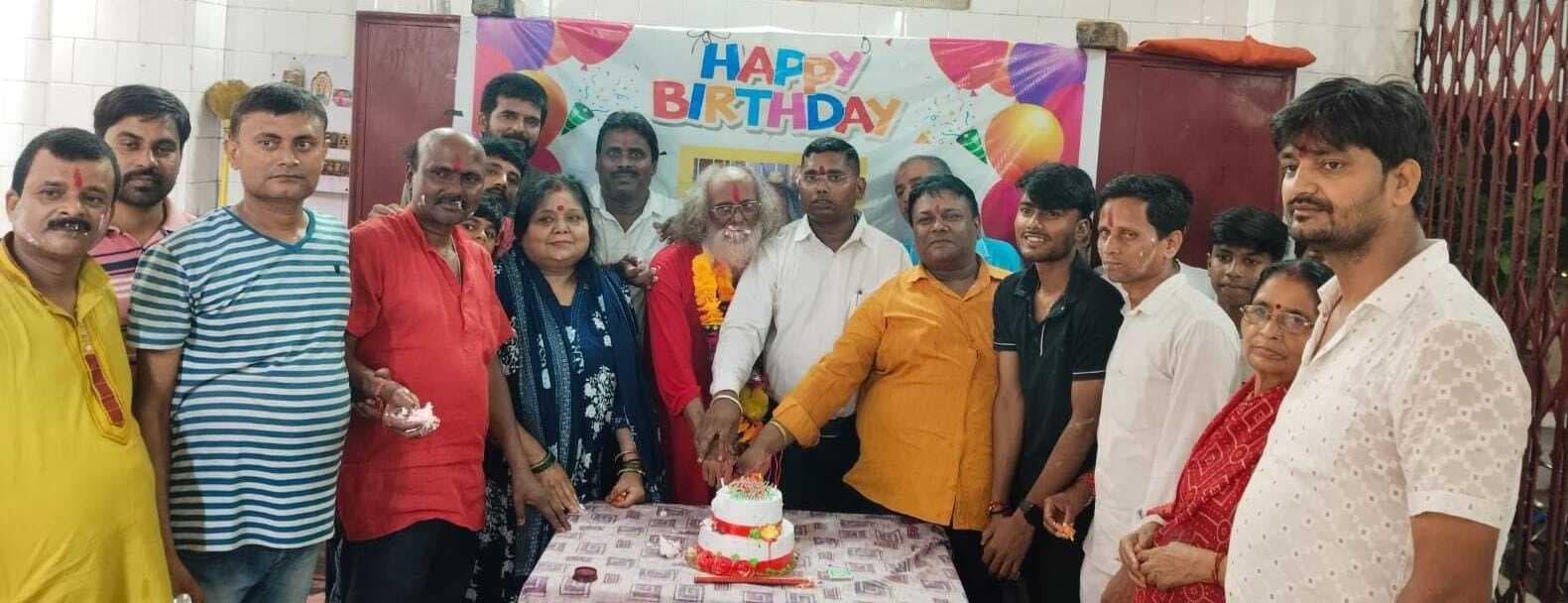 भक्तों ने की नानू बाबा के दीर्घायु जीवन की कामना