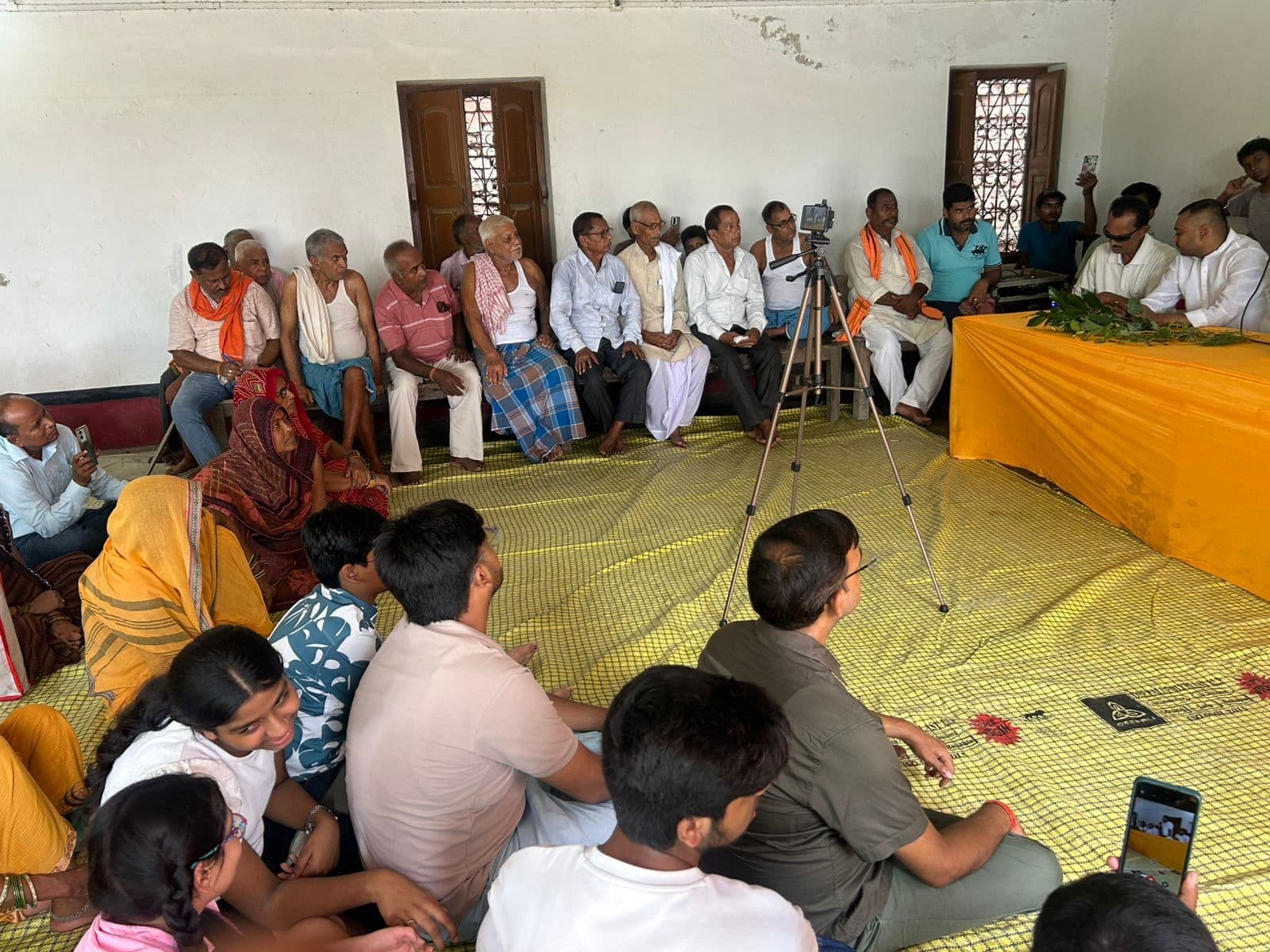 धतिवना में जड़ी-बूटी शिविर में 250 लोगों का हुआ मुफ्त उपचार