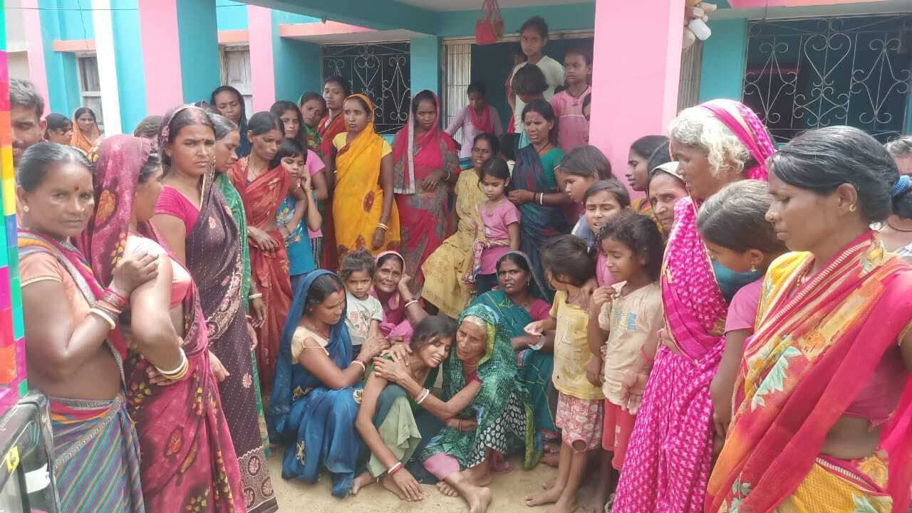 ट्रक के धक्के से बच्चे की मौत, परिजनों में मचा कोहराम