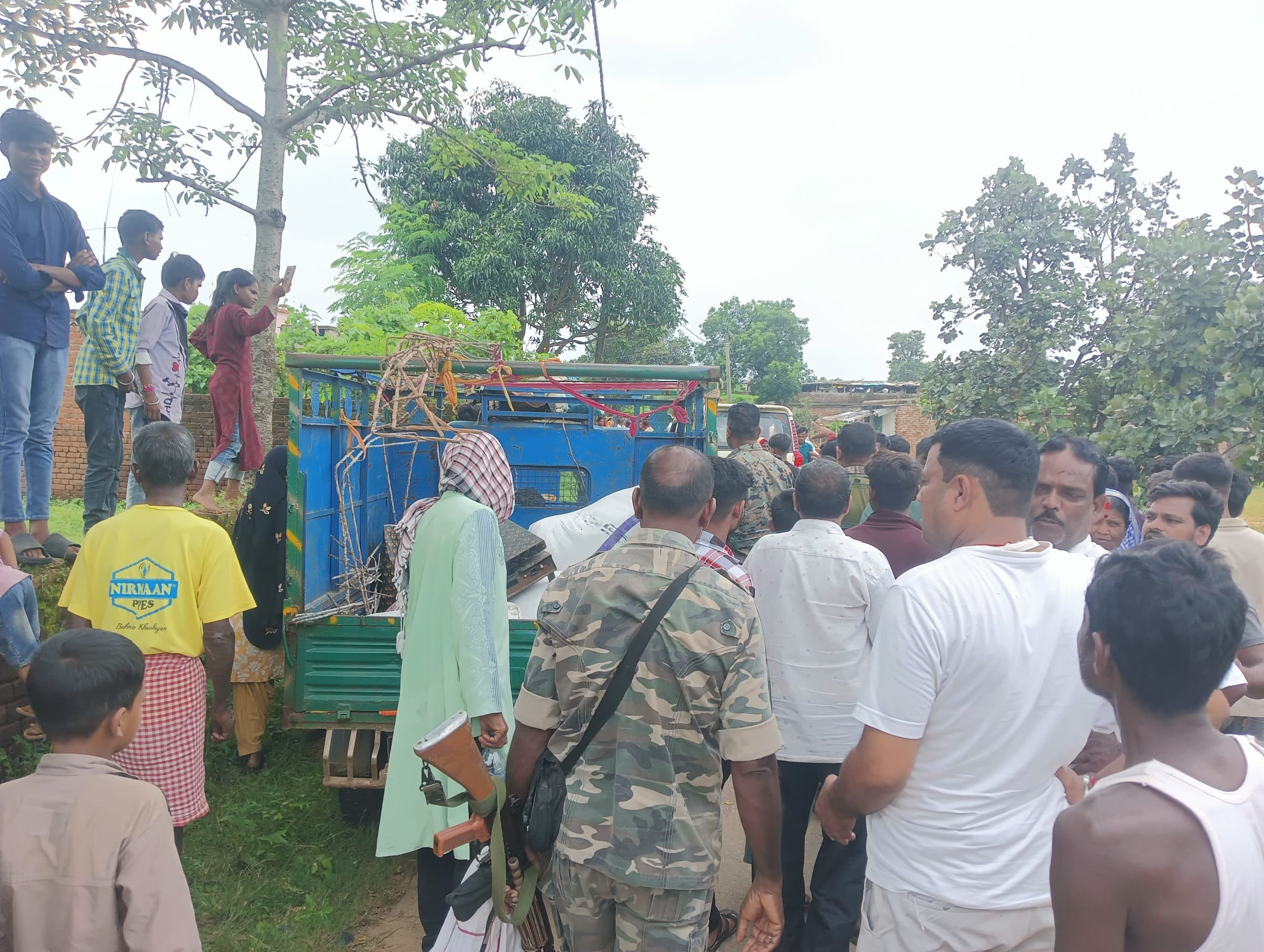 Giridih News :जनवितरण का अनाज खरीदारी पर दो के खिलाफ कार्रवाई