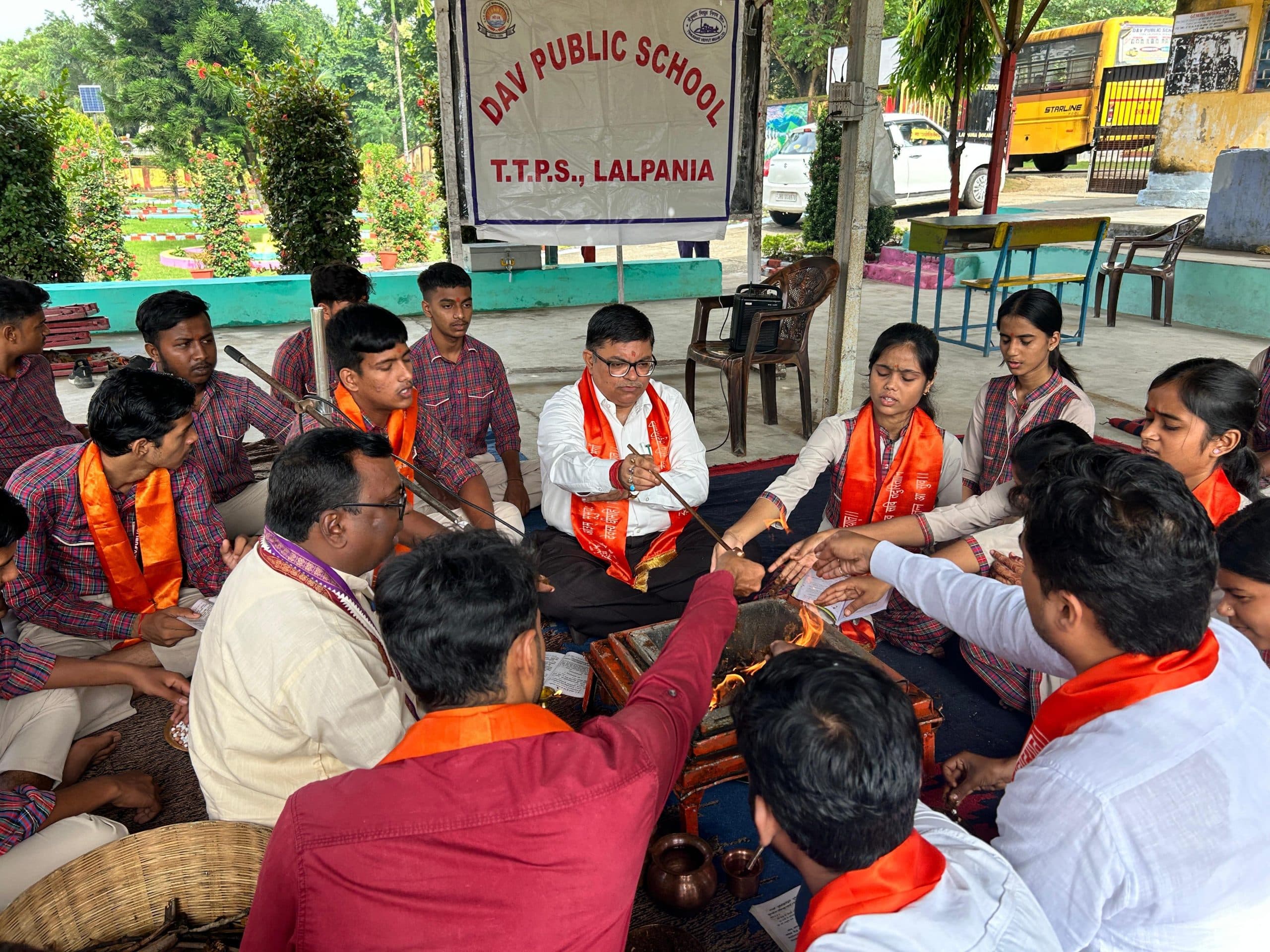 Bokaro News : धूमधाम से मना कृष्ण जन्मोत्सव