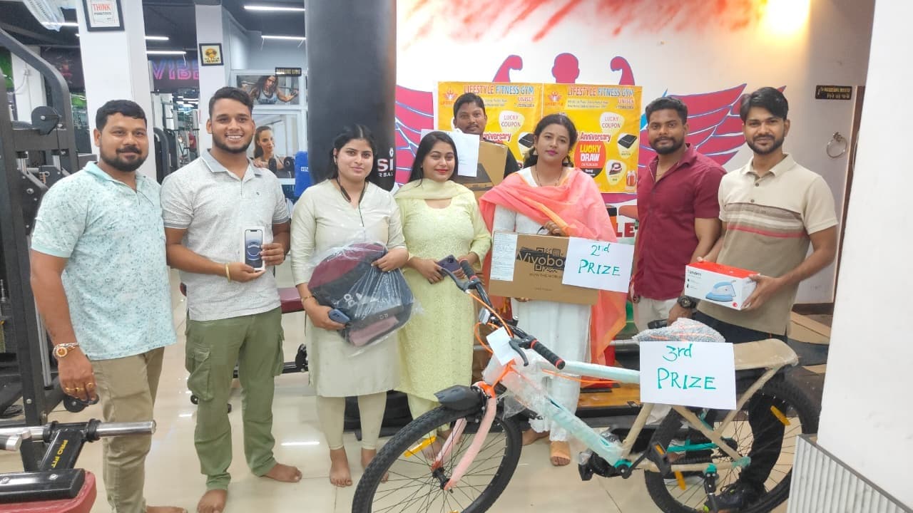 pushup and plank winner honored:  विभिन्न वर्गों के प्रतिभागी हुए पुरस्कृत