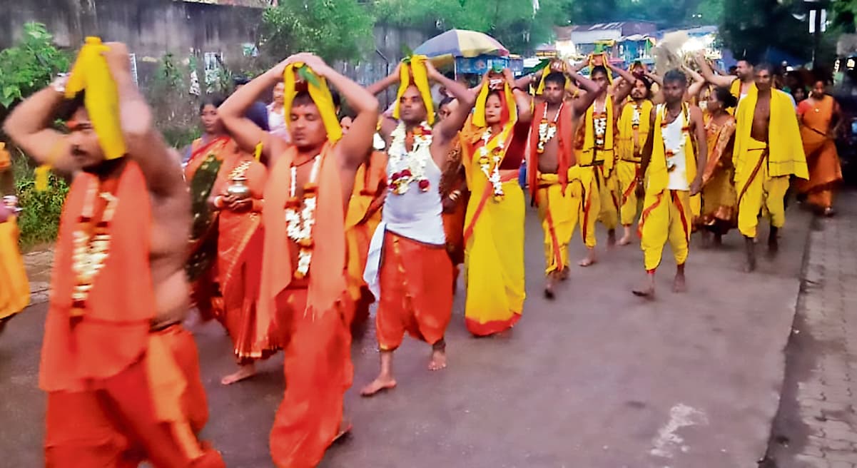 Chaibasa News : श्रद्धाभाव से पूजी गयीं मां मनसा