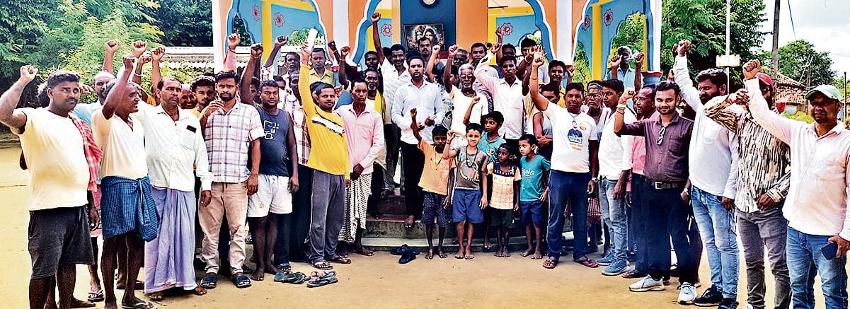 Seraikela Kharsawan News : 40 वर्ष बाद भी विस्थापितों को नहीं मिला हक, अब आंदोलन