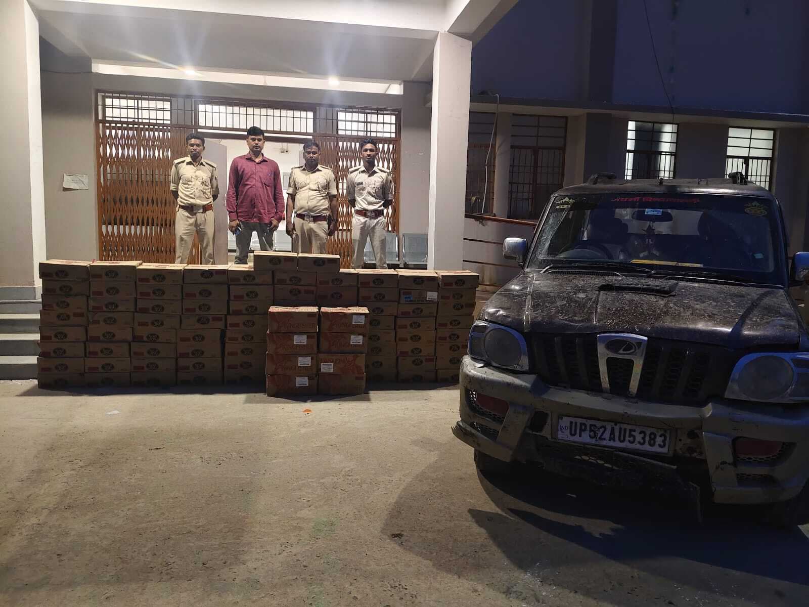 हथुआ में 834 लीटर शराब की गयी बरामद, तस्कर फरार