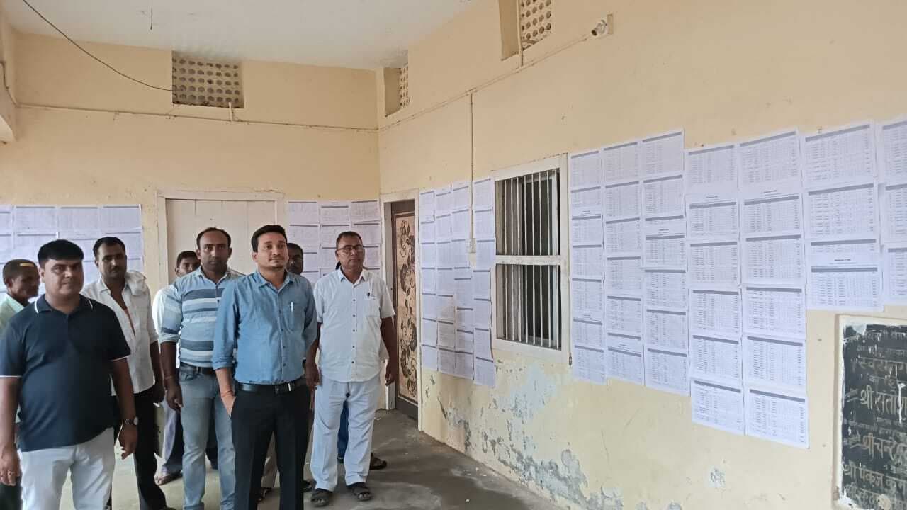 Motihari: 21 हजार 500 मतदाताओं का नाम किया गया विलोपित