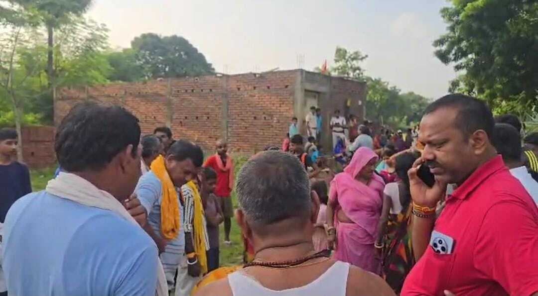 निर्माणाधीन घर में सो रहे किशोर की गोली मारकर हत्या