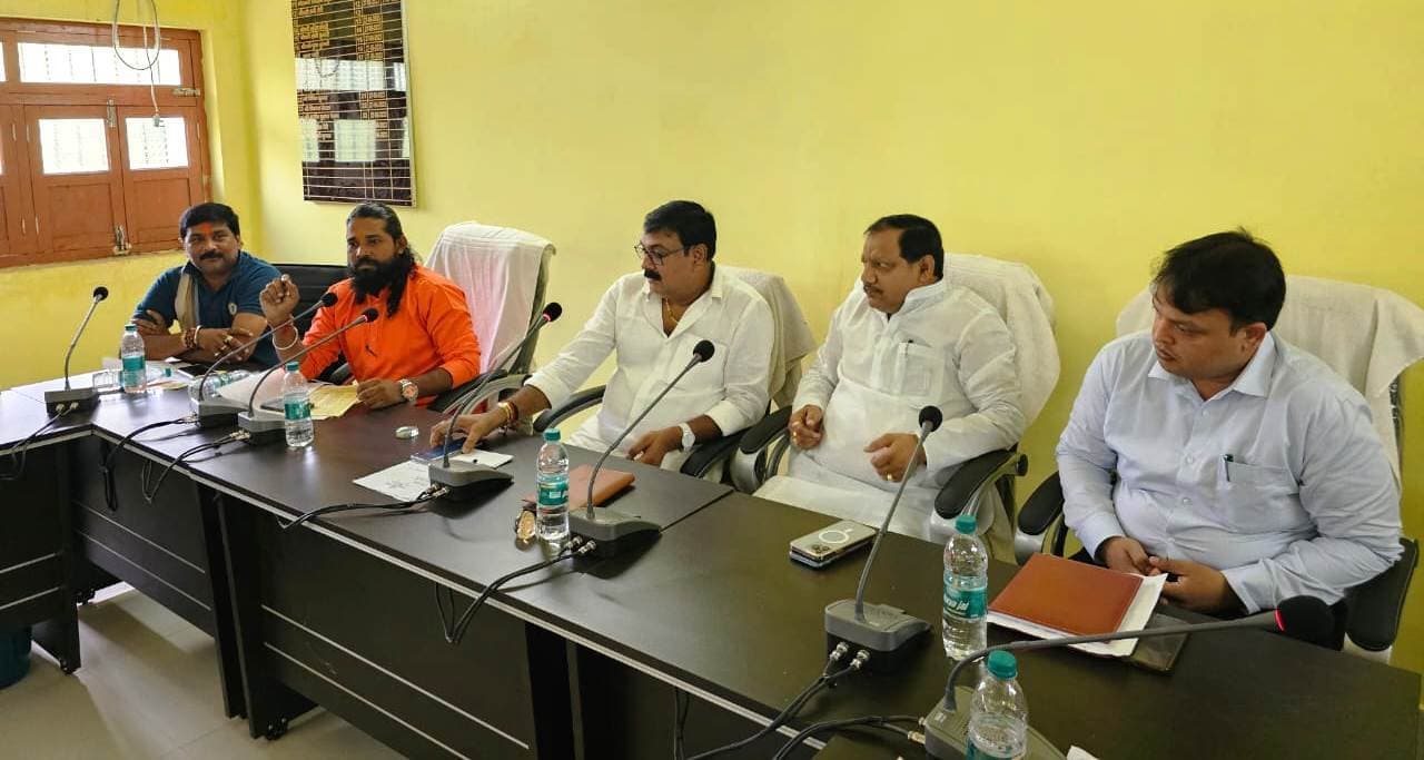 तिरंगा व स्ट्रीट लाइट से खड़गपुर शहर की बढेगी खुबसूरती