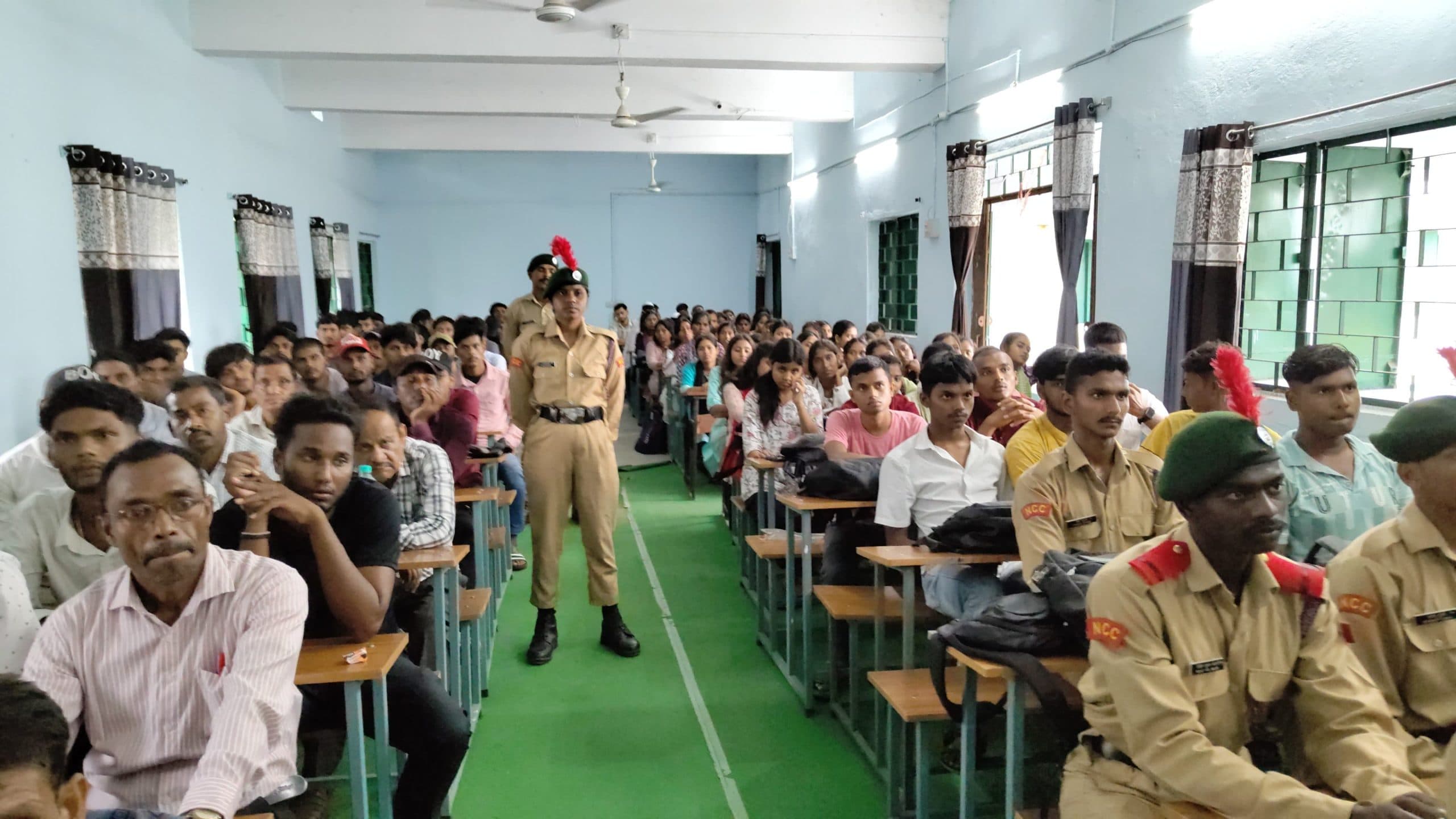 Giridih News :झारखंड कॉलेज डुमरी में पैरेंट्स-टीचर मीटिंग