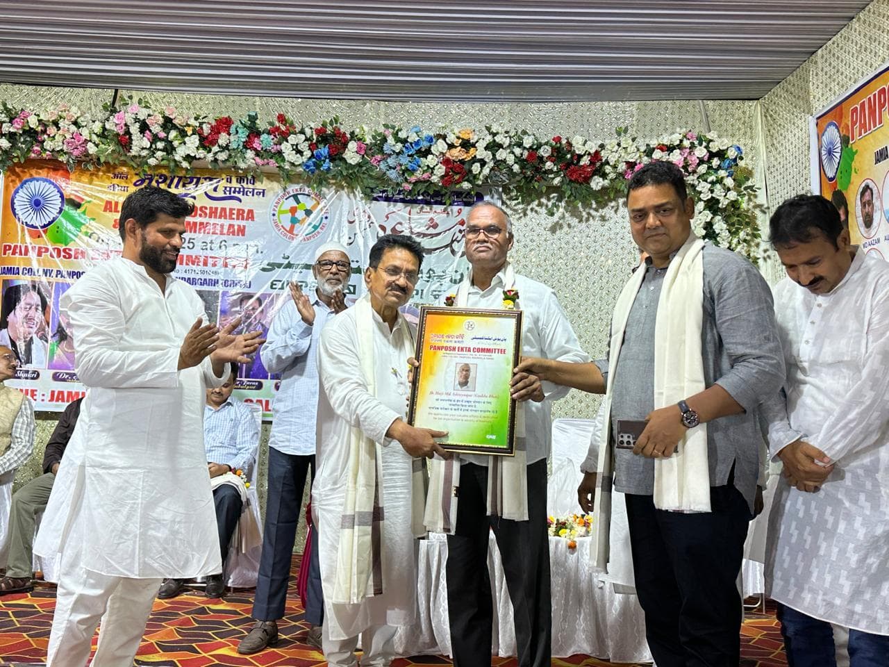 Rourkela News: मुशायरा और कवि सम्मेलन में देर रात तक गूंजती रहीं तालियां