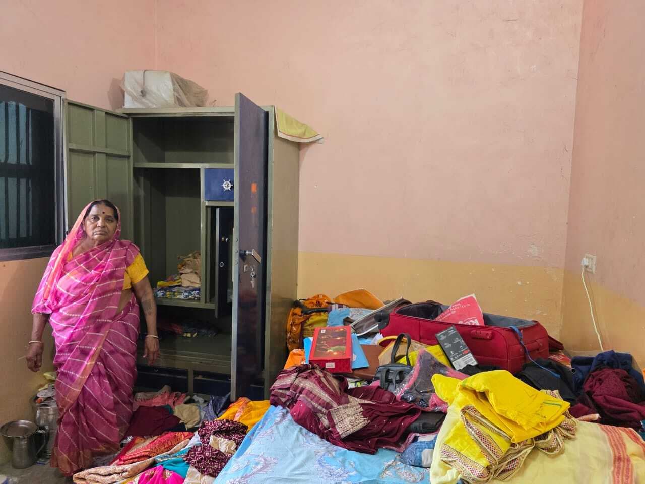 Bokaro News : रोजगार सेवक के घर लाखों की डकैती