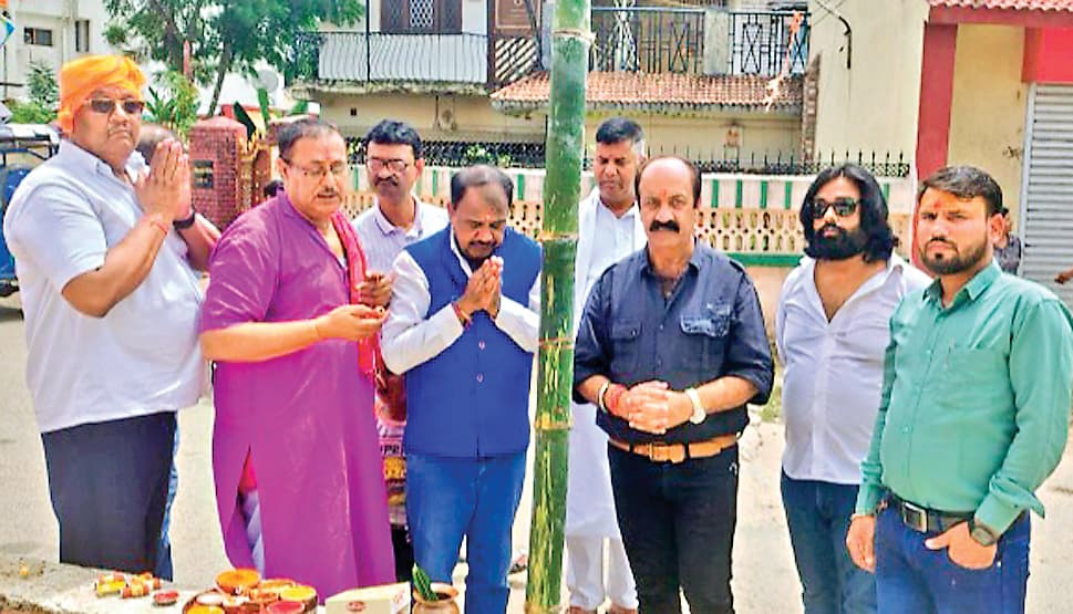 Ranchi News : विनेक्स क्लब दुर्गा पूजा समिति ने किया भूमि पूजन