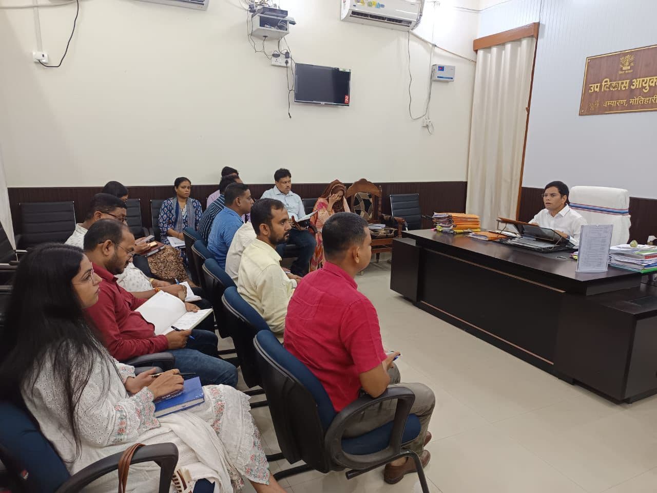 Motihari: खराब नलकूपों को दो दिनों में ठीक करायें अधिकारी : डीडीसी