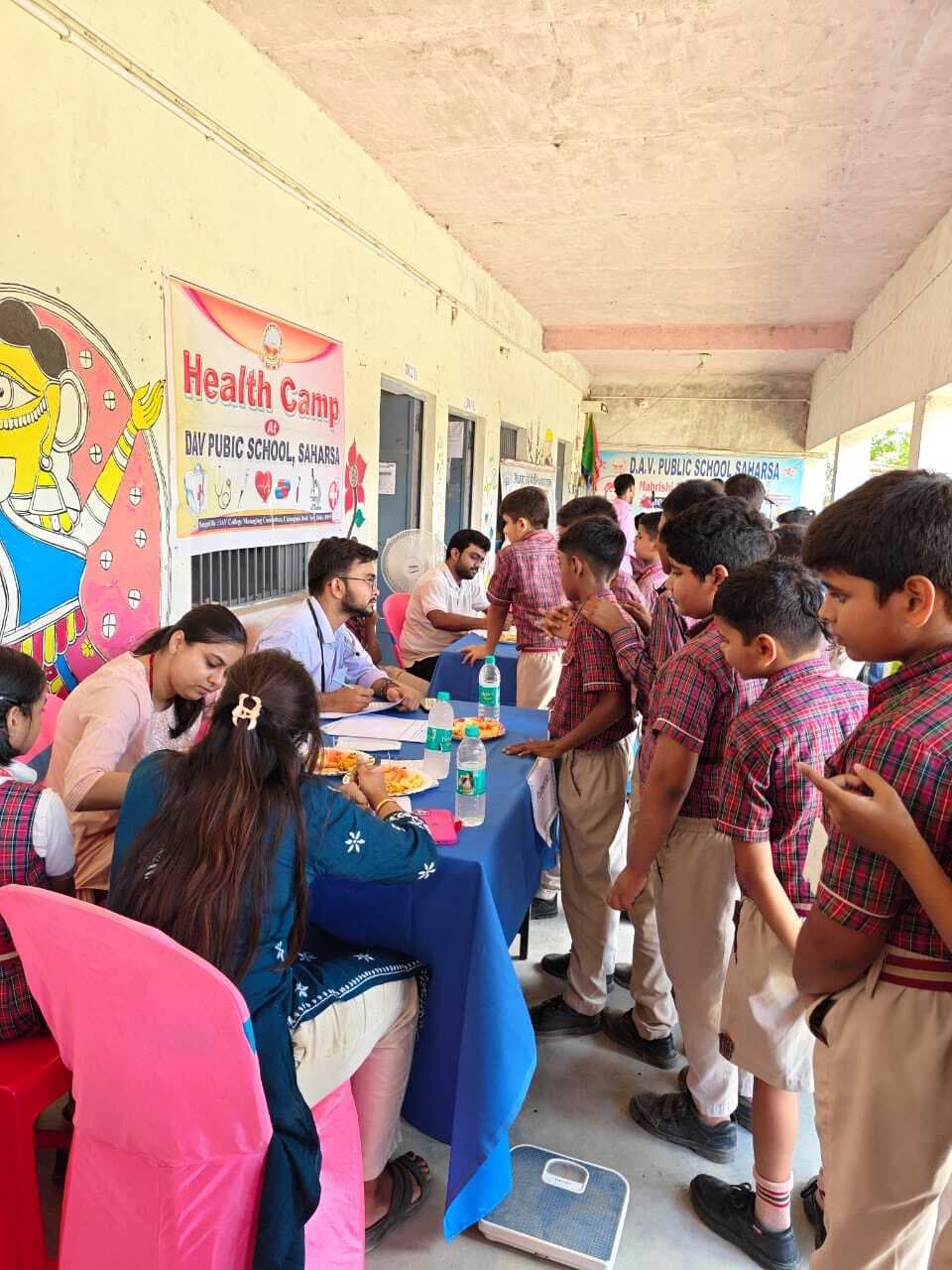 डीएवी पब्लिक स्कूल में दो दिवसीय स्वास्थ्य जांच शिविर का हुआ आयोजन