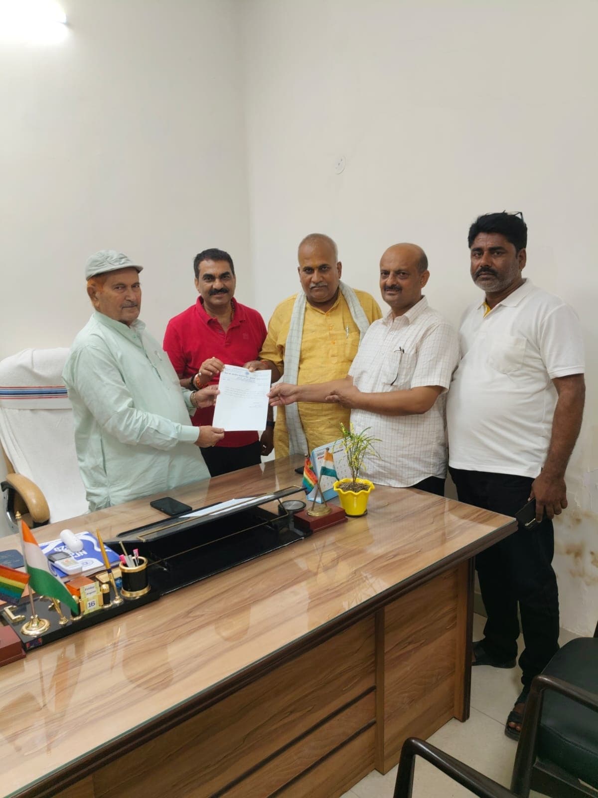 Motihari: बिहार को-ऑपरेटिव फेडरेशन के सदस्य बने अखिलेश