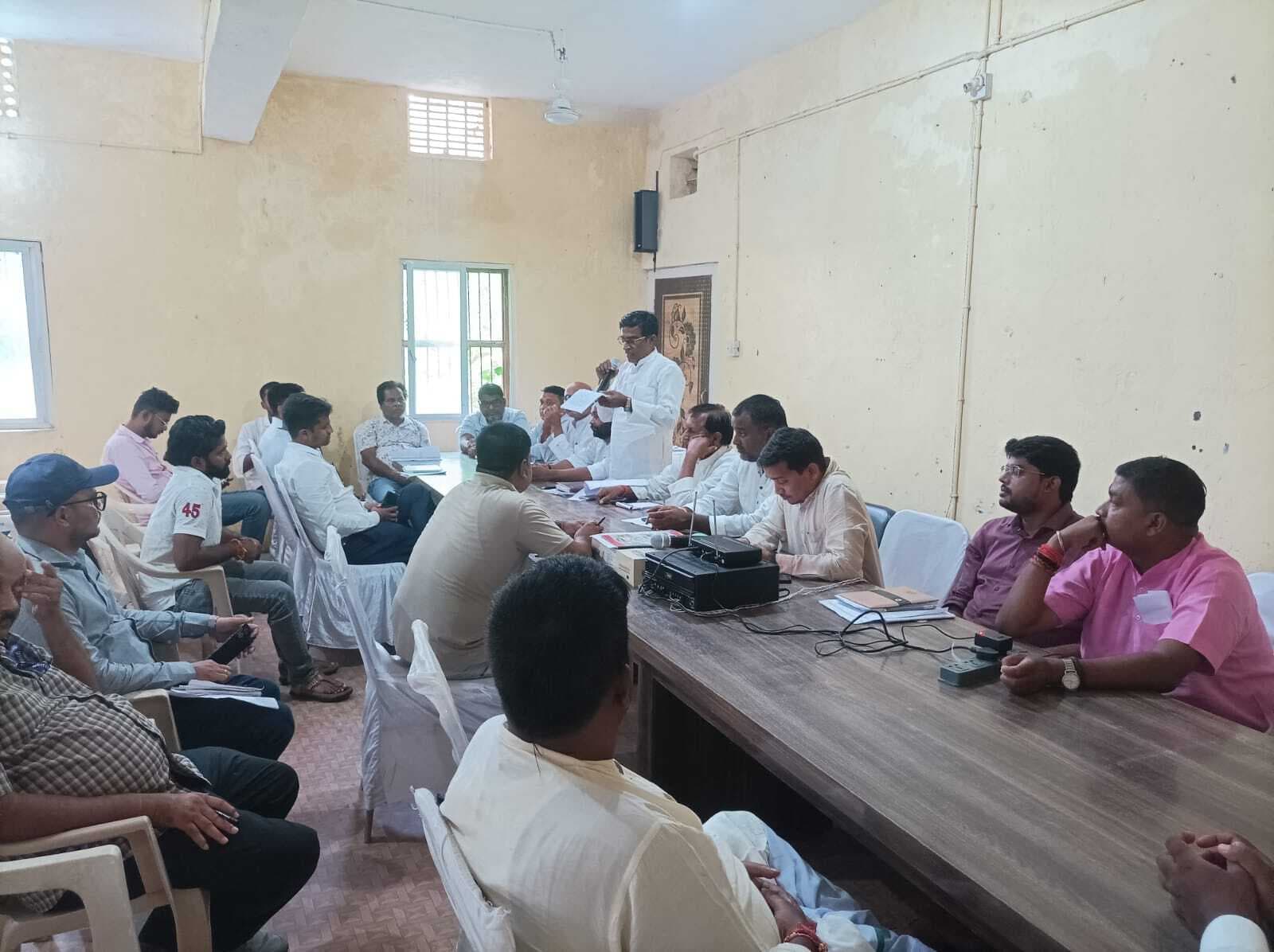 Motihari: बीस सूत्री की बैठक में विकासात्मक योजनाओं की हुई समीक्षा