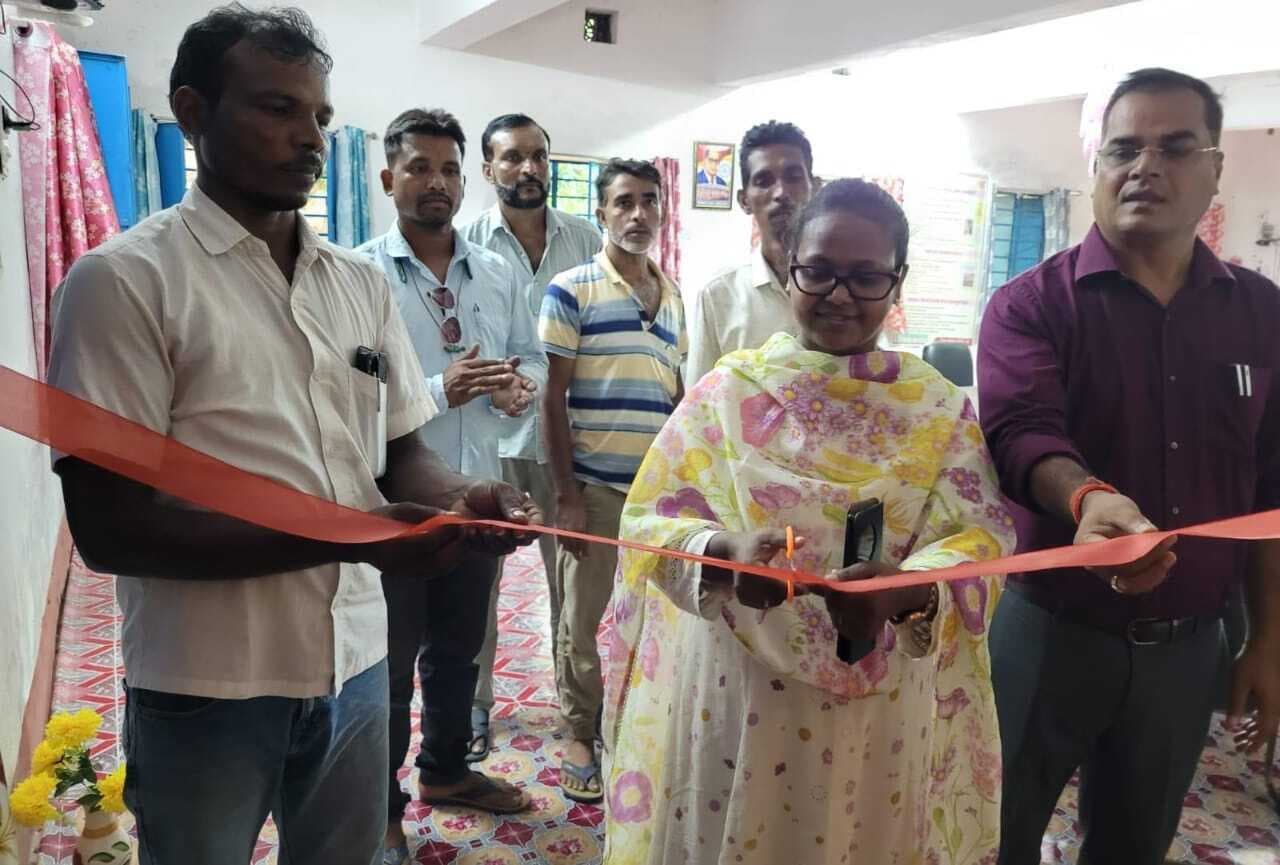 डीपीआरओ ने मंईयां कक्ष का किया उद्घाटन