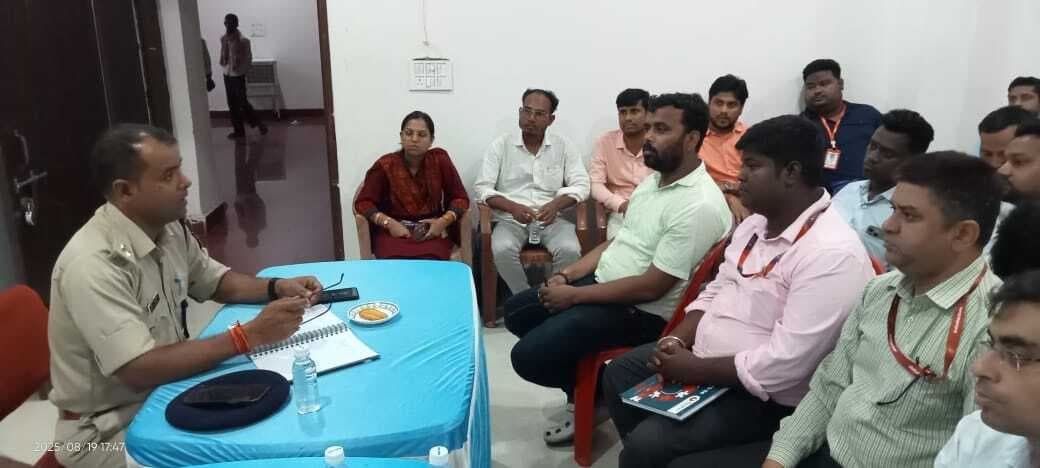 सभी के सहयोग से ही अपराध नियंत्रण संभव : थाना प्रभारी