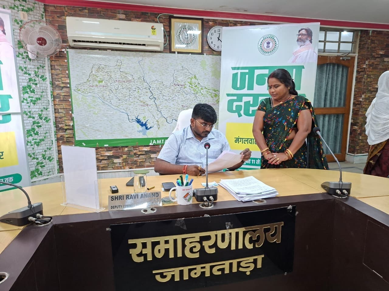 जनता दरबार में 100 लोगों ने डीसी के समक्ष रखी समस्याएं