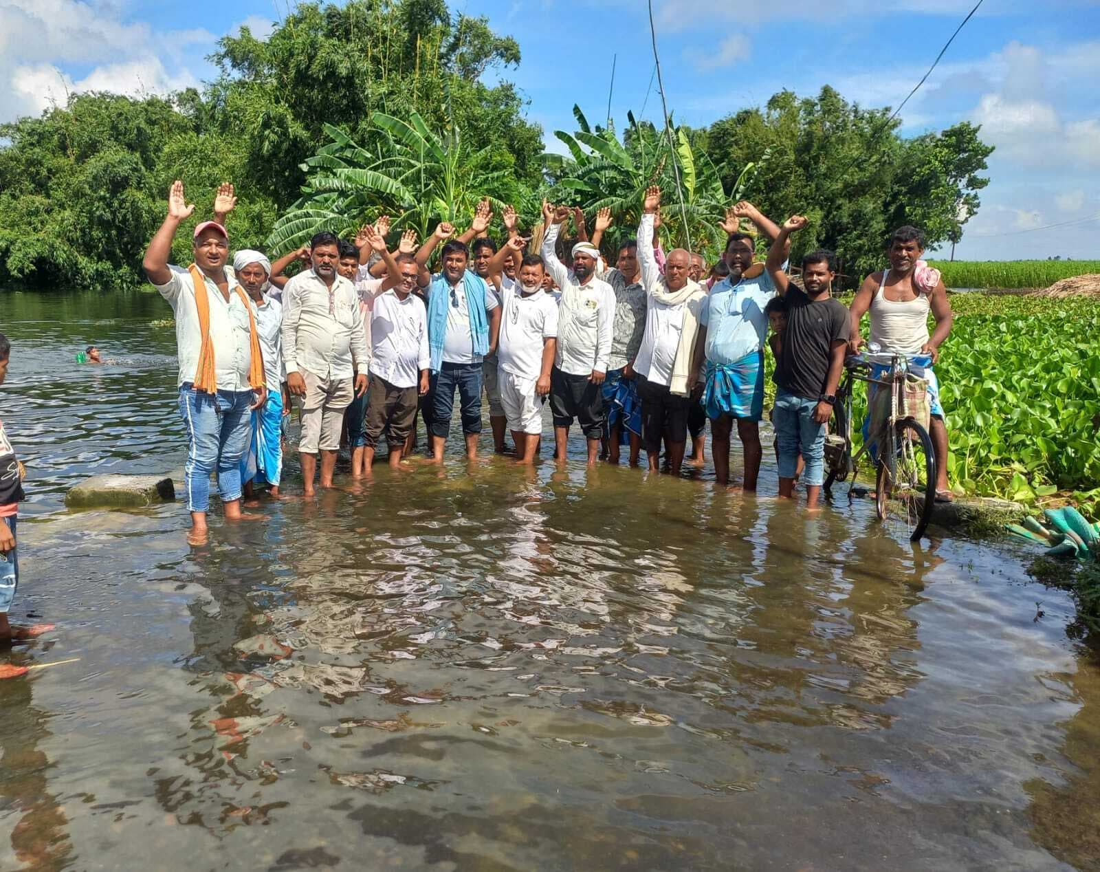 बौलिया पंचायत में बाढ़ राहत राशि की मांग