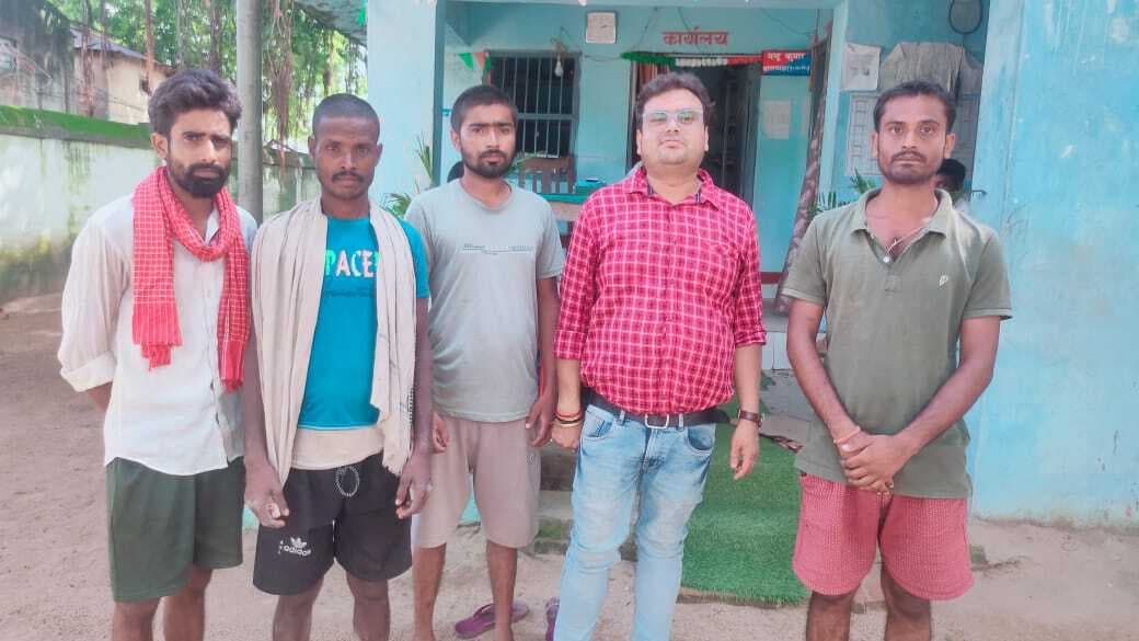 रंगदारी की मांग पूरी नहीं करने पर निर्माण कार्य रोका, थाना में शिकायत