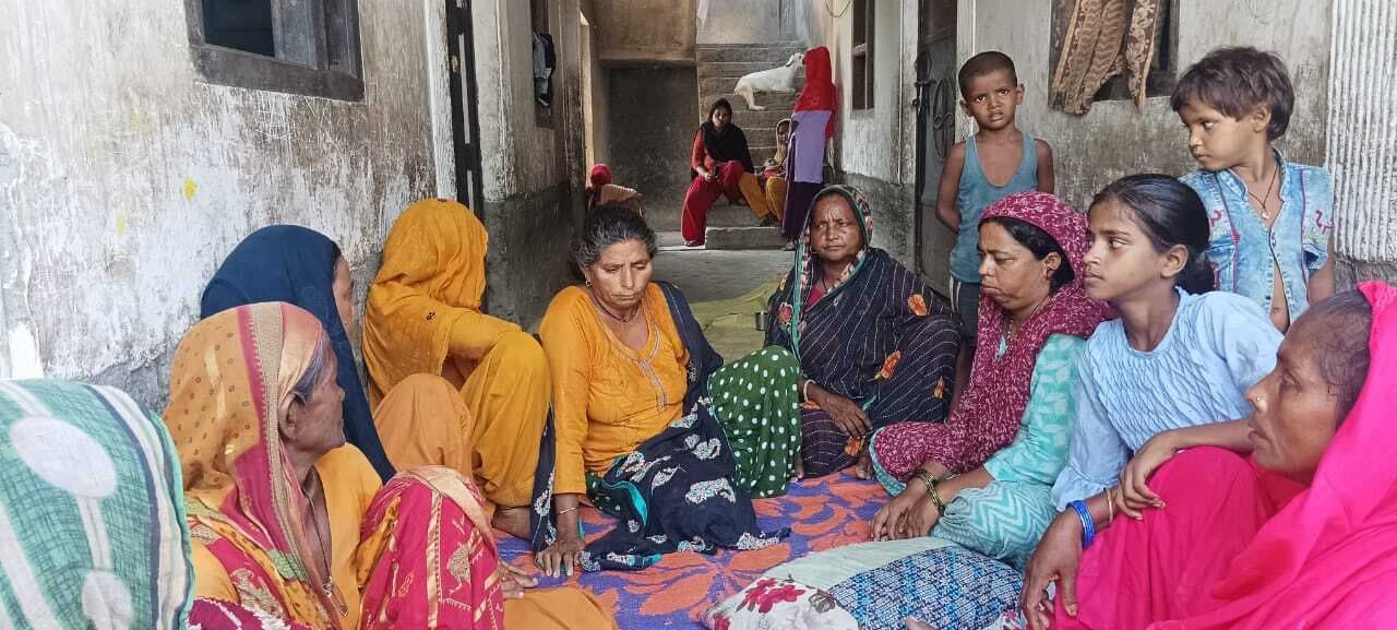 सड़क हादसे शिकार युवकाें का शव गांव पहुंचते ही मचा कोहराम