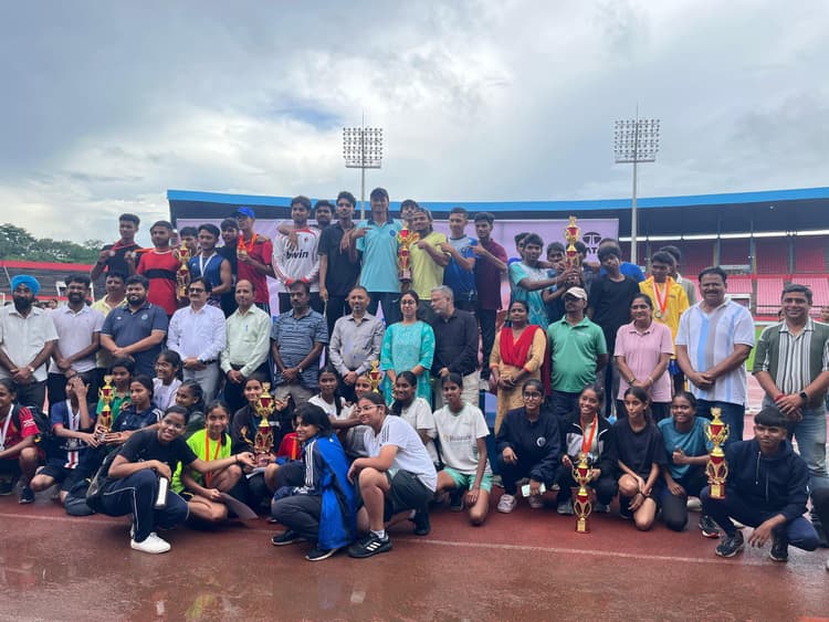 jogga inter school athletic championship: केपीएस, आंध्रा स्पोर्टिंग व जुस्को स्कूल बना चैंपियन