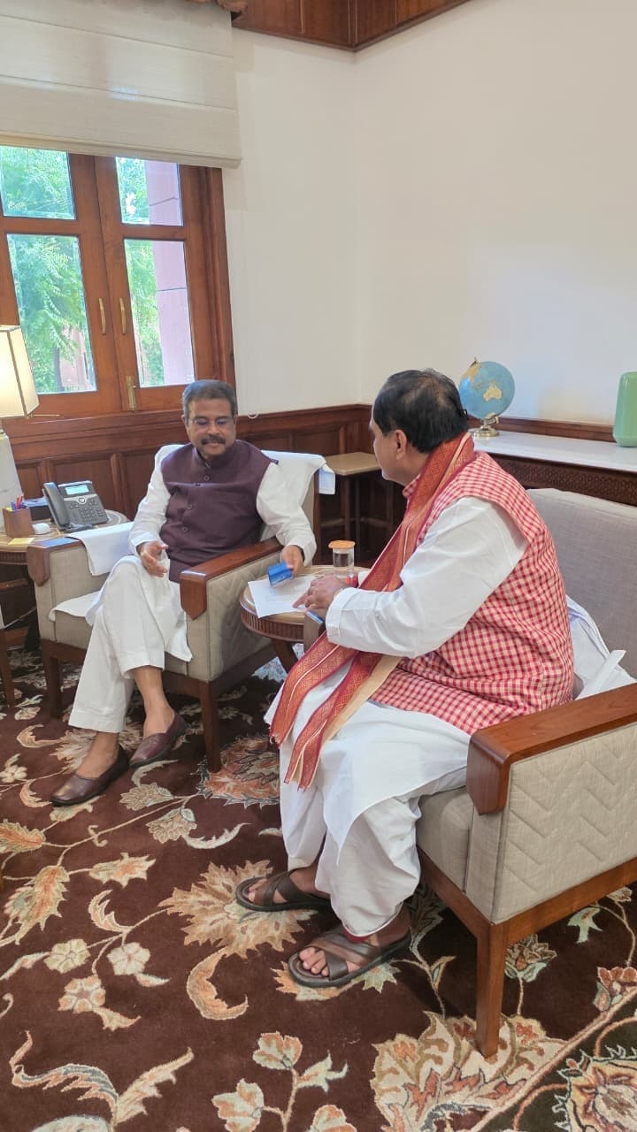 Darbhanga News: मैथिली को केंद्रीय शिक्षक पात्रता परीक्षा में शामिल किये जाने का आग्रह