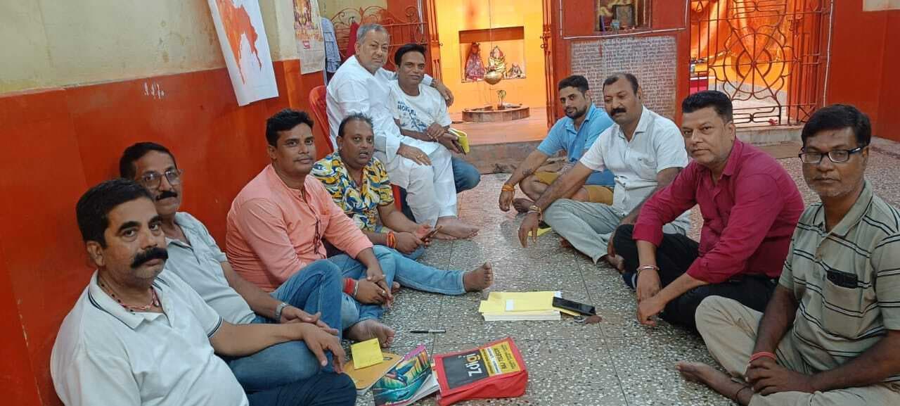 Giridih News: गणेश महोत्सव को लेकर केंद्रीय पूजा समिति की बैठक