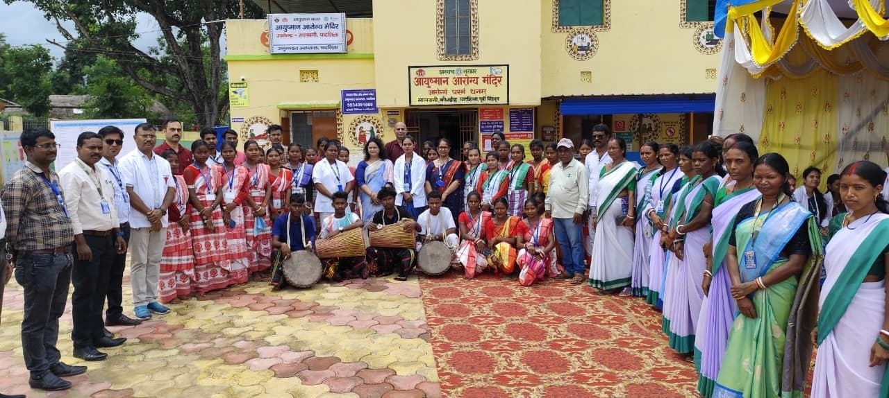 East Singhbhum News : केंद्रीय टीम ने अस्पताल में सुविधाएं देखीं, छह माह में हुए कार्यों की जानकारी ली