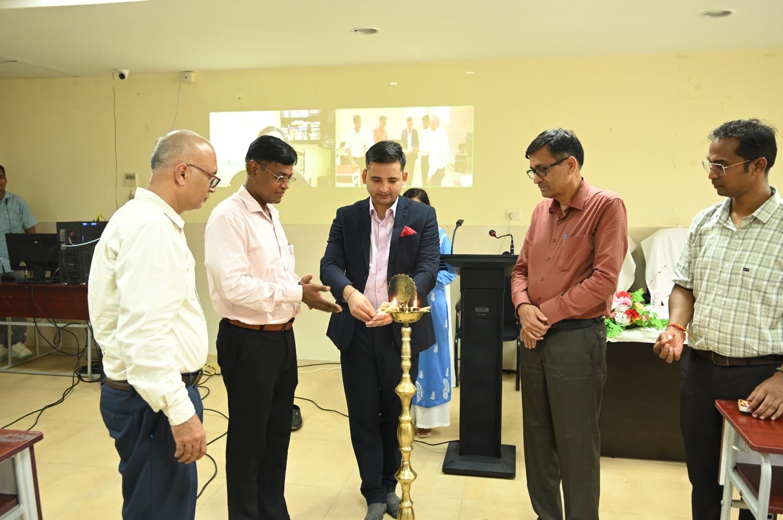 रैगिंग लोगों को मानसिक रूप में करता है प्रभावित