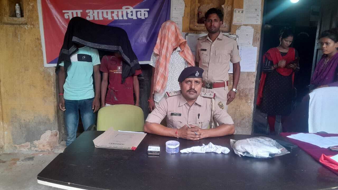 पंसस के घर में घुसकर की मारपीट, लगायी आग व हुई गोलीबारी