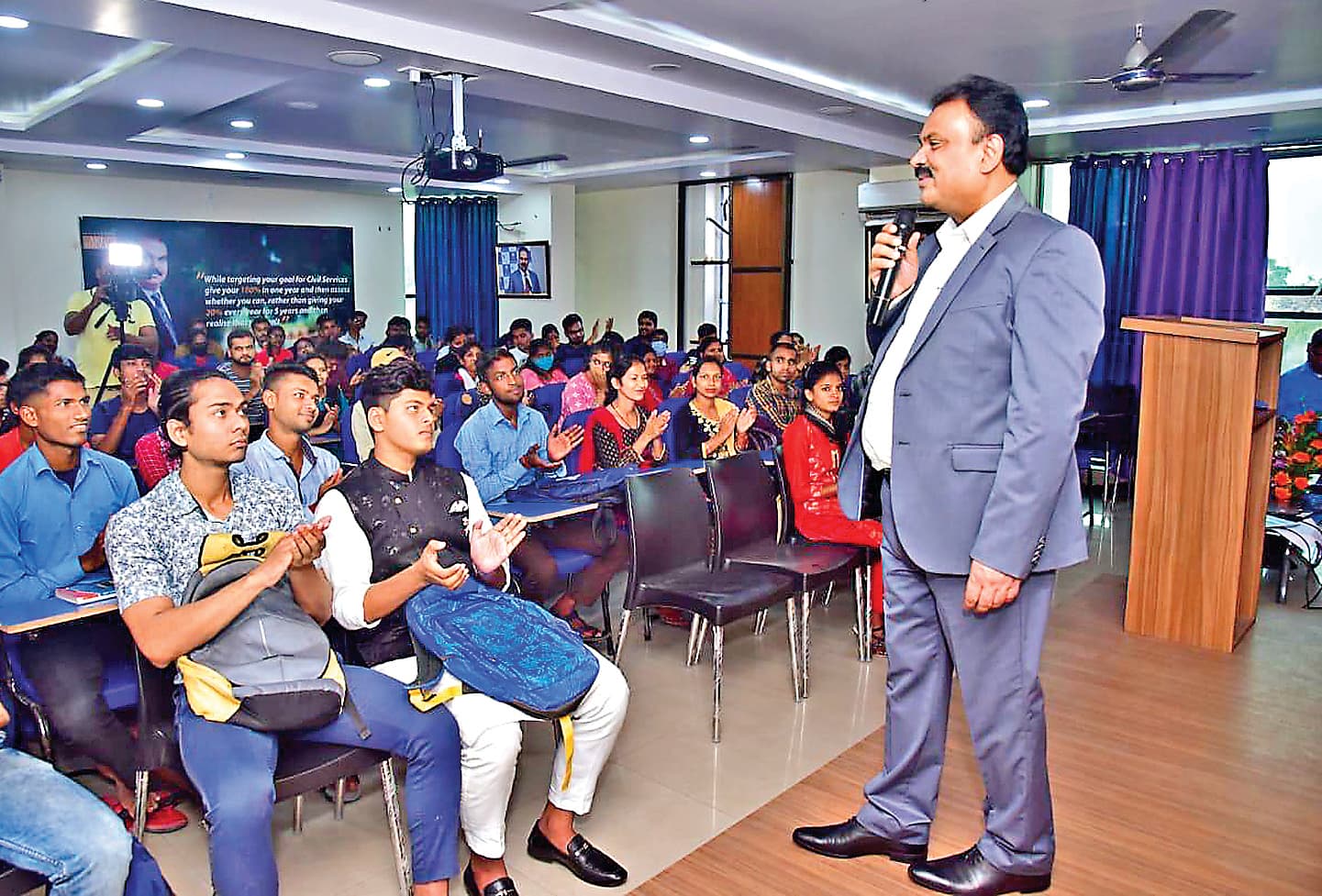 Ranchi News : चाणक्य आइएएस अकादमी में जेपीएससी की तैयारी शुरू